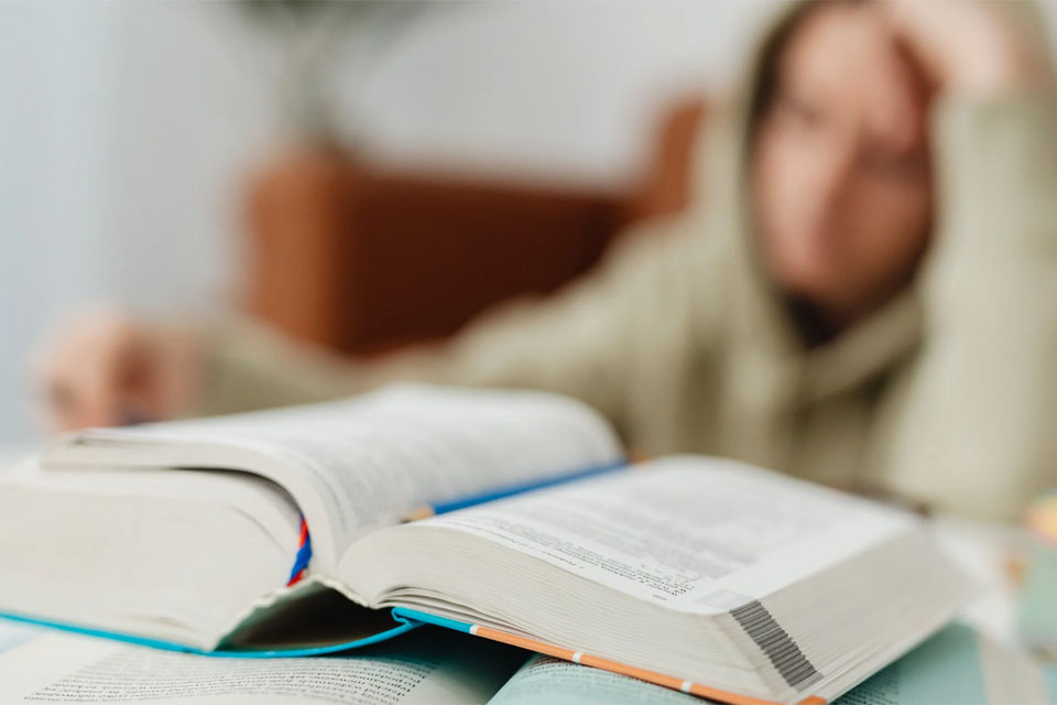 Laborvizsgálat javasolt tartós kimerültség, hajhullás és visszatérő panaszok esetén